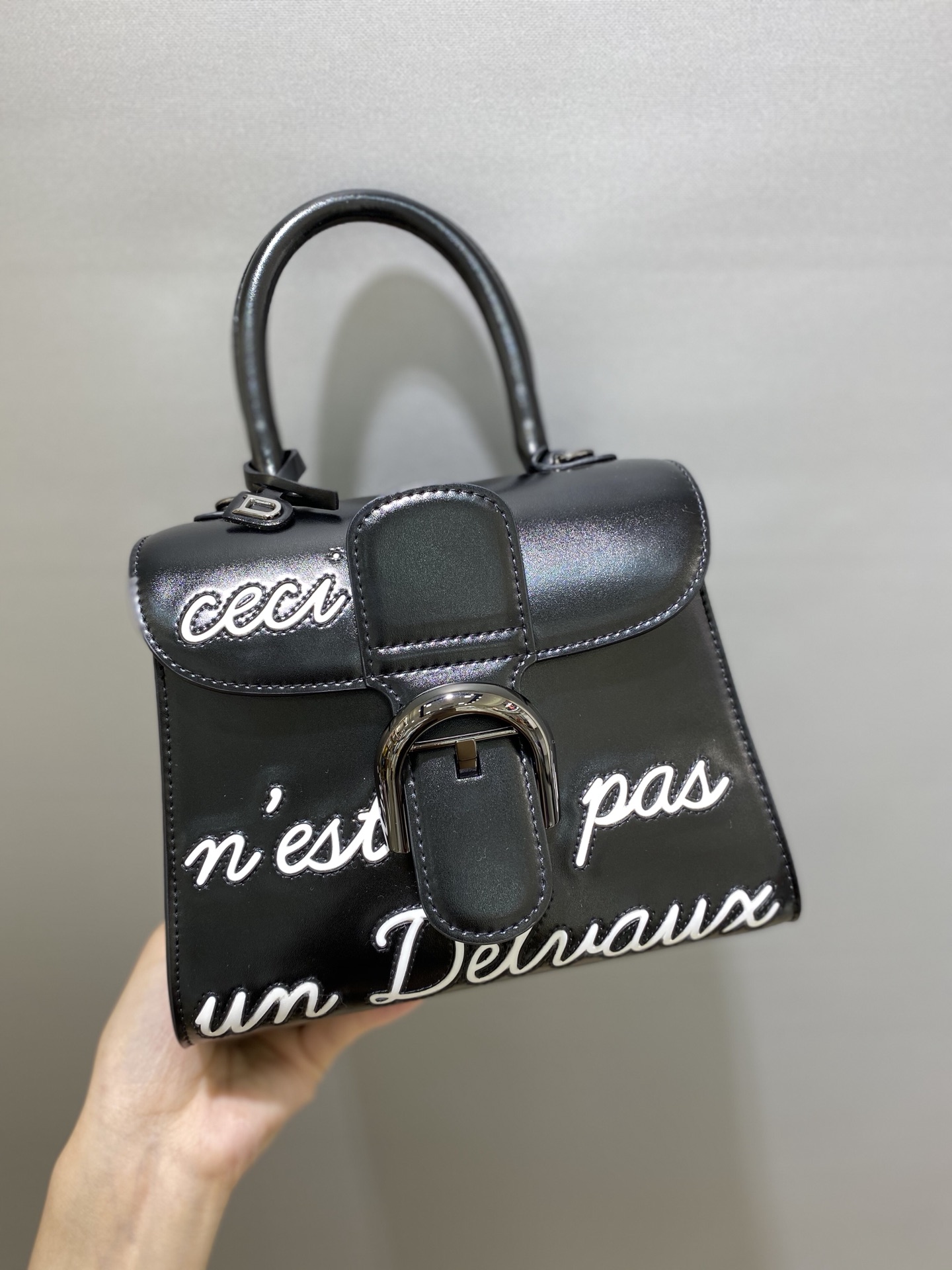 델보 레터링 브리앙 박스백 미니